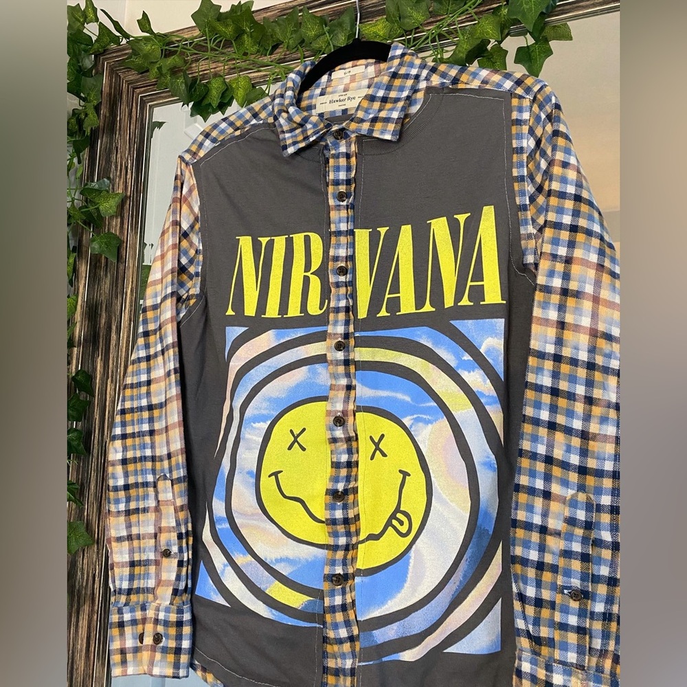 Custom-made Reworked Nirvana Bleached Flannel - Picture 2 of 2